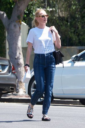5 Celebs Show Us How to Amp Up Jeans-and-Tee Outfits | Who What Wear
