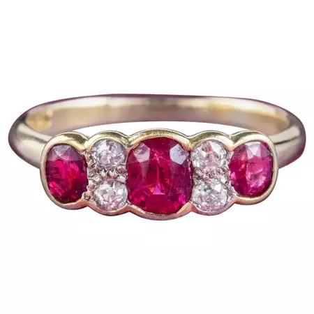 Antique Victorian Ruby Diamond Ring in 0.85ct Ruby For Sale at 1stDibs