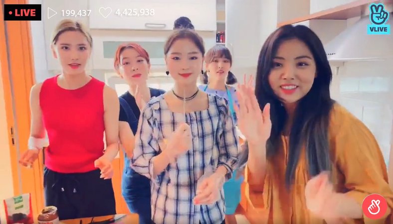 Aesthetic VLIVE