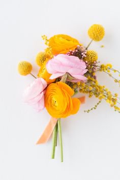 (21) Pinterest - Spring Mini Florals: Bouquets and Boutonnieres for Weddings and Everyday Entertaining | flowers