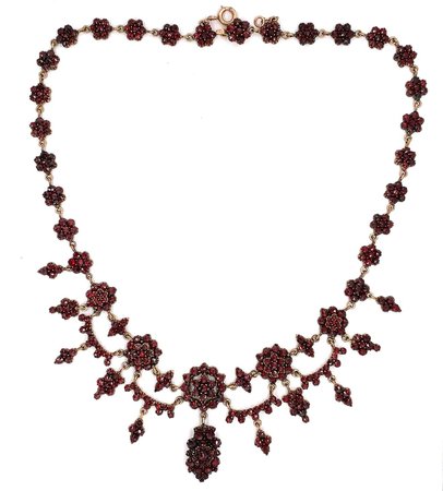 Bohemian Garnet Necklace 11 Drops and 4 Swags For Sale at 1stDibs