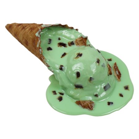Deluxe Waffle Mint Chocolate Chip Cone Spill