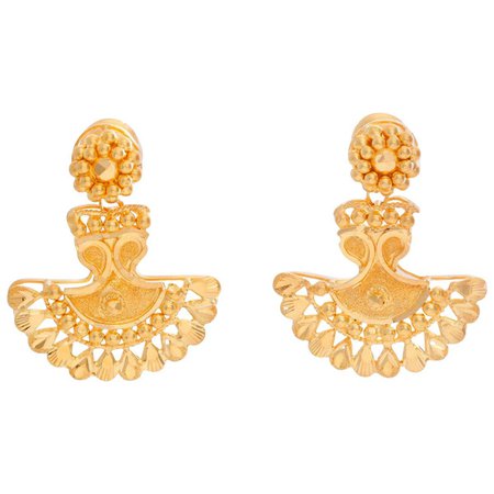 22 Karat Yellow Gold Indian Earrings For Sale at 1stDibs