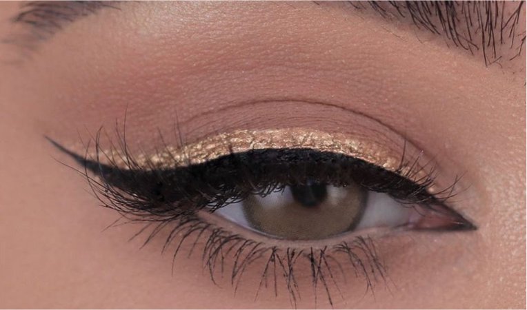 Gold Liner Eye makeup