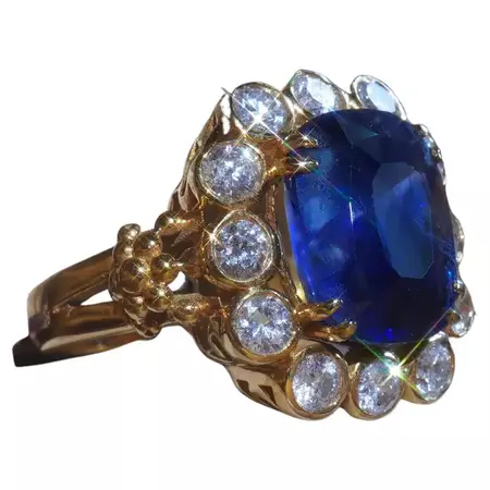 GIA 18K Blue Sapphire Diamond Ring 12.04 TCW Unheated Ceylon Gold For Sale at 1stDibs | antique sapphire blue