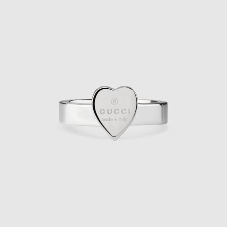 223867_J8400_8106_001_100_0000_Light-Heart-ring-with-Gucci-trademark.jpg (800×800)