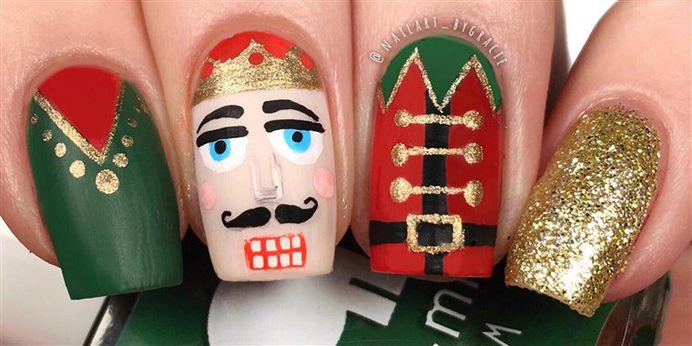 Holiday nails 2019: 15 Christmas nails designs to try