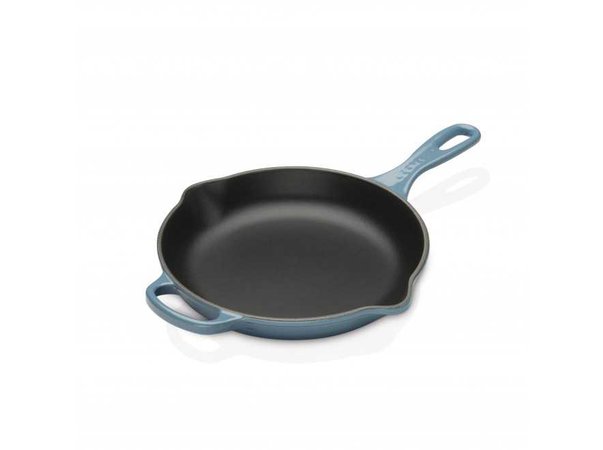 Signature Cast Iron Frying Pan with metal handle