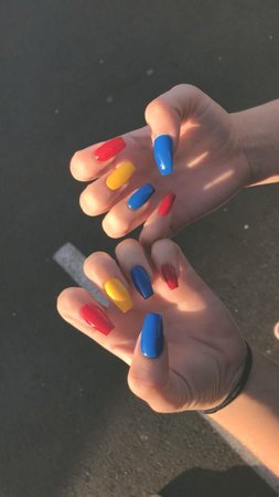 primary color nails 🥺