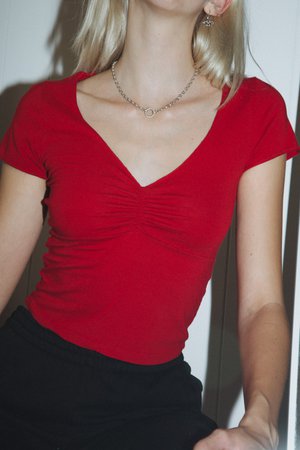 Red gina top