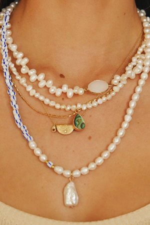 Trending Pearl Necklace – Verge Girl