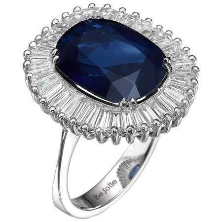 Ballerina Style 6.97 Carat Cushion Cut Blue Sapphire and Diamonds engagement ring For Sale at 1stdibs
