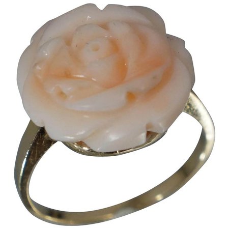 Angel Skin Carved Coral 14K Yellow Gold Flower Ring Sz 6.25 : Golden Rings | Ruby Lane