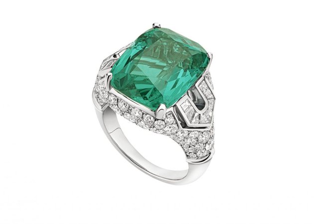 Bvlgari, Emerald ring