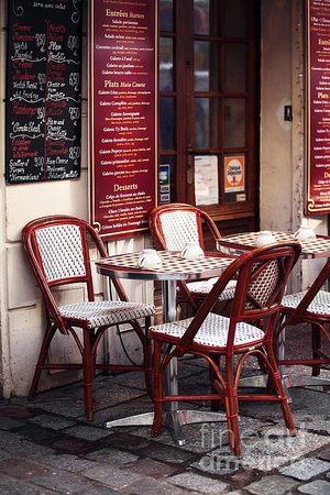 paris street cafe
