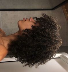 curly hair black girl