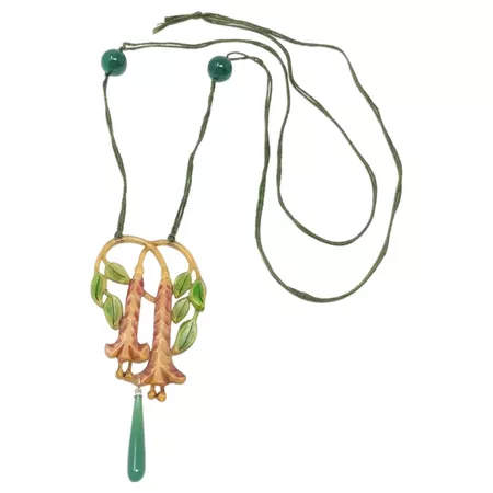 c.1900 Art Nouveau Antique Horn Fuchsia Pendant Necklace : Gemma Redmond Vintage | Ruby Lane