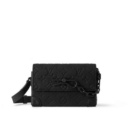 Louis Vuitton: Steamer Wearable Wallet bag