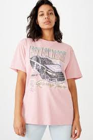 model in pink graphic tee - Google Search