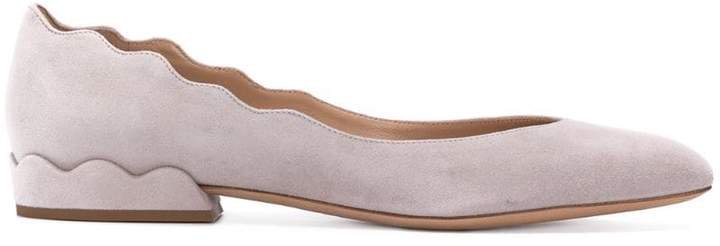 low-heel ballerina shoe