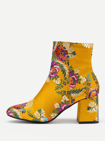 Calico Embroidery Pointed Toe Ankle Boots