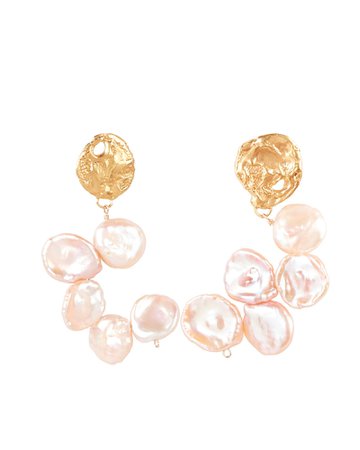 La Jetée Arranged Pearl Earrings