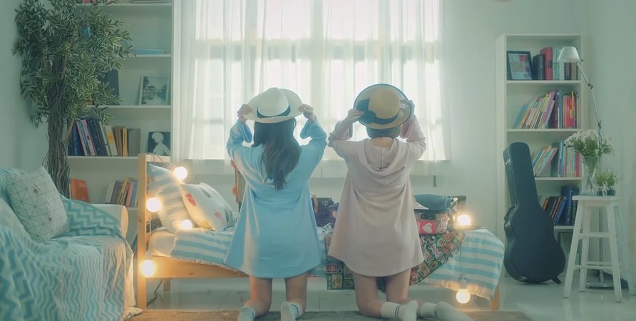 ‘Cause You’re My Star’ MV - Bora & Somi Scene