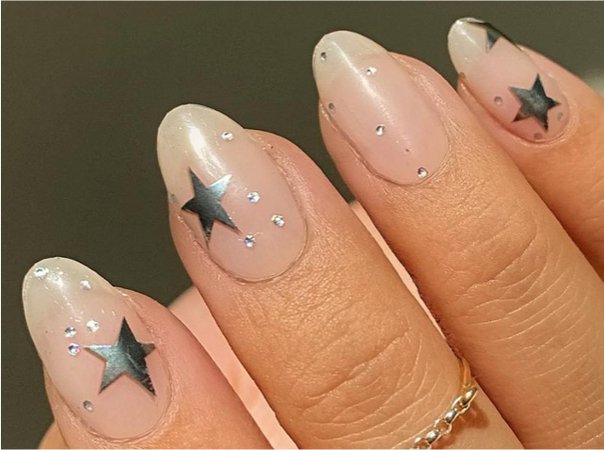 nude , Silver Star nails
