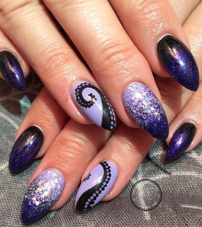 Ursula nails