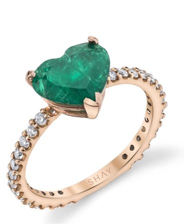 Yellow Gold Green Heart emerald stone ring