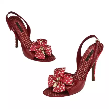 high LOUIS VUITTON Red Satin Bow Exotic Peep Toe High Heel Sandals Lock  Plate 39 For Sale at 1stDibs