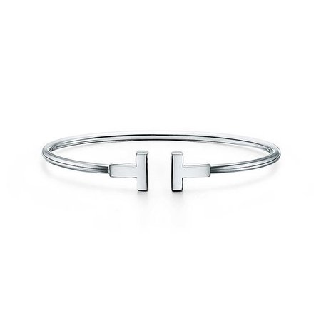 Tiffany T wire bracelet in 18k white gold, medium. | Tiffany & Co.