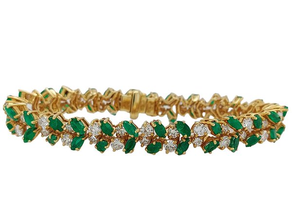 18 Karat Gold Bracelet with 6.75 Carat Diamonds and 10 Carat Emeralds