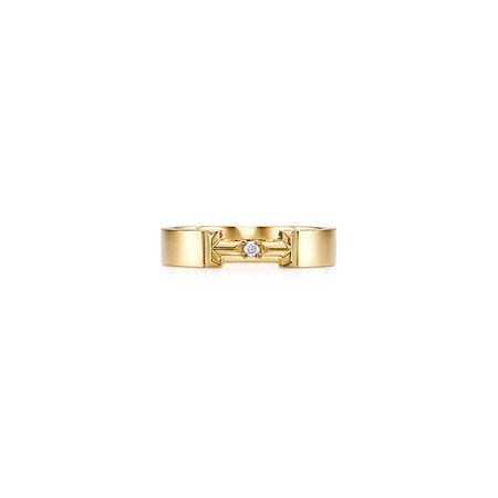 Tiffany T True diamond link ring in 18k gold, 4 mm wide. | Tiffany & Co.