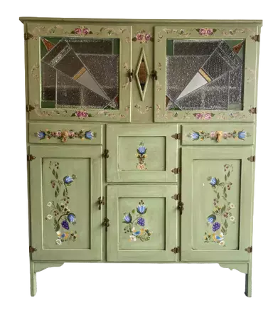Green vintage kitchen dresser – Antiquely