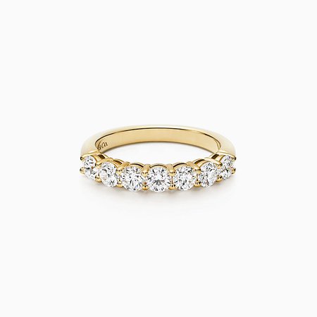 Tiffany Embrace® band ring in 18k gold with diamonds, 3 mm wide. | Tiffany & Co.
