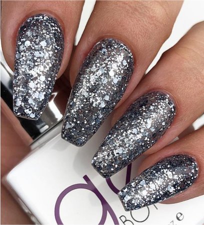 Silver sparkle nails