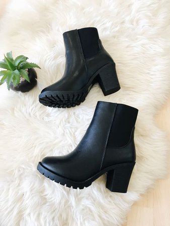 Pinterest - ESCAPADE CHUNKY BOOTS- BLK – BelleXo♥ | My style boots, heals, shoes, ect....