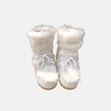 White fluffy fur style cute y2k snow boots 🤍 brand... - Depop