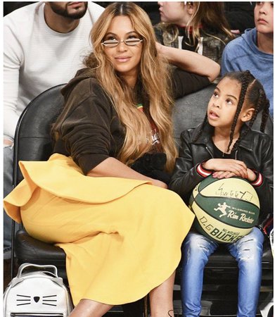 Beyonce and Blue Ivy Courtside