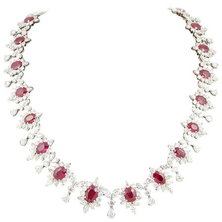 Important Burma Ruby and Diamond Necklace For Sale at 1stdibs