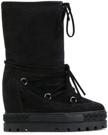 lace-up Chaucer boots
