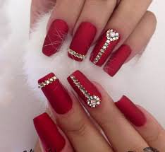Google Image Result for https://media.weddingz.in/images/87dfdbb723c03fdb5bd258eb4b4e0152/10-easy-and-gorgeous-wedding-nail-art-design-ideas-for-the-indian-bride-1.jpg