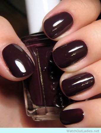 Burgundy Nails Are This Autumn's Most-Elevated Nail Colour | Who What Wear