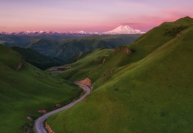 SHEEZUS — expressions-of-nature: Mount Elbrus, Russia...