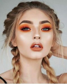 Orange Make Up