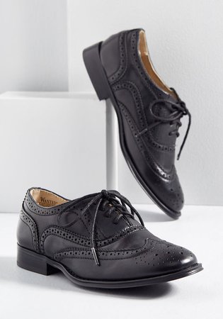 Talking Picture Oxford Flat in Black