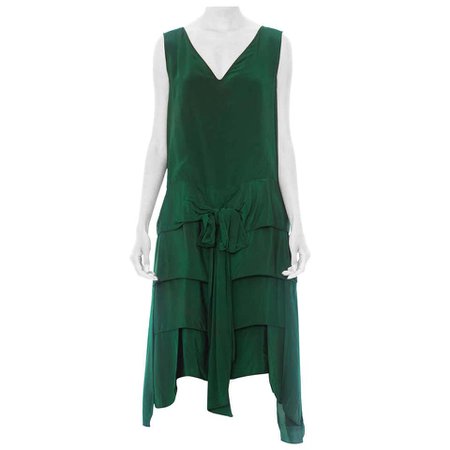 1920S Kelly Green Silk Modernist Swing Panel Flapper Cocktail Dress For Sale at 1stDibs