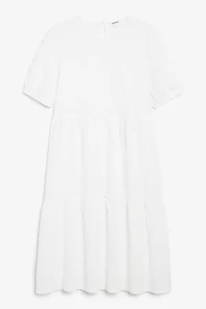Seersucker midi dress - White light - Midi dresses - Monki WW