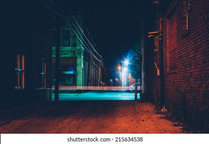 Street Alley Images, Stock Photos & Vectors | Shutterstock